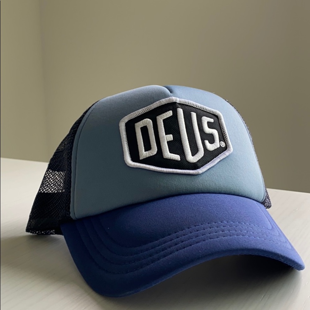 Deus Ex Machina Baylands Trucker baseball hat NWT